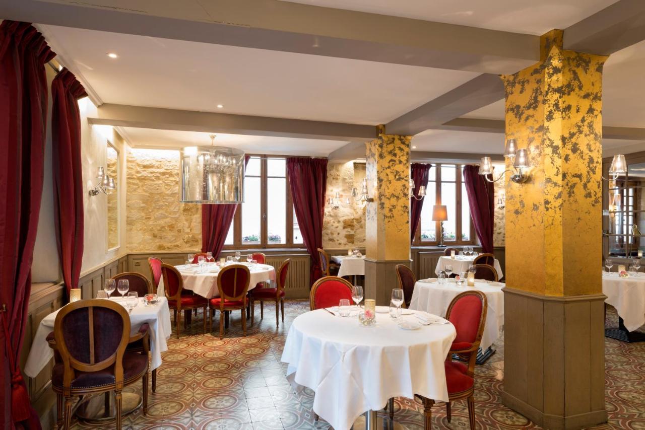 Logis - Hotel & Restaurant Du Tribunal Мортан-о-Перш Екстериор снимка