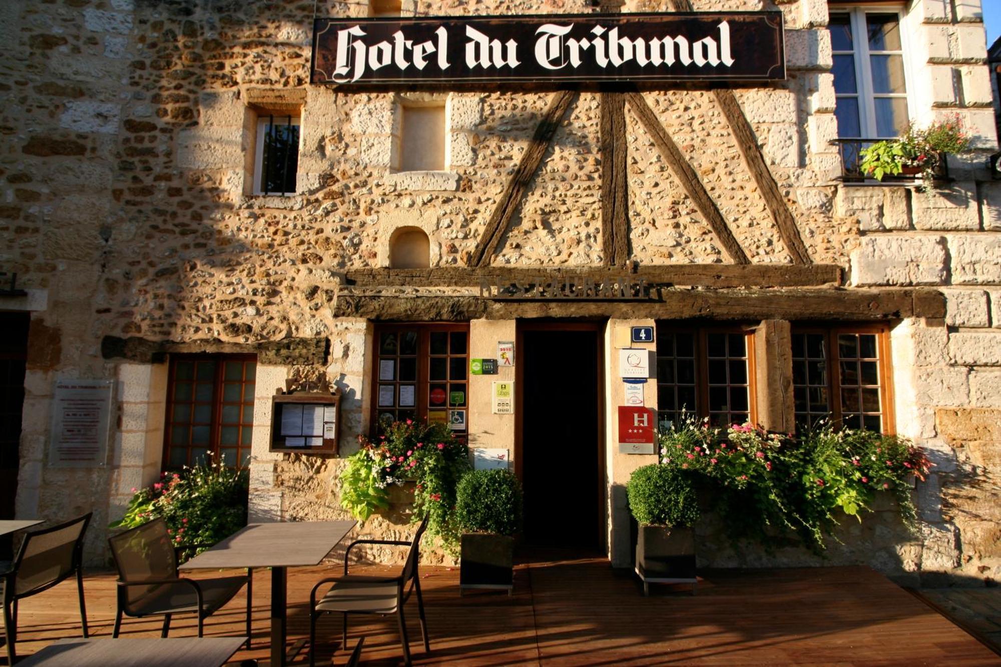 Logis - Hotel & Restaurant Du Tribunal Мортан-о-Перш Екстериор снимка
